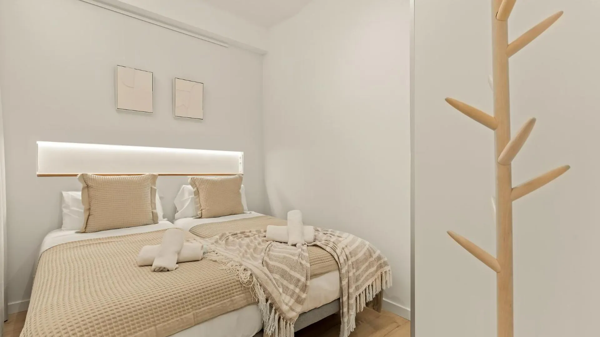 Modern & Stylish Apartment In Barcelona 0*,  Spain